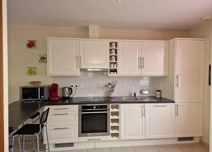 Duplex En Maison Individuelle De 70 M2Avec Jardin