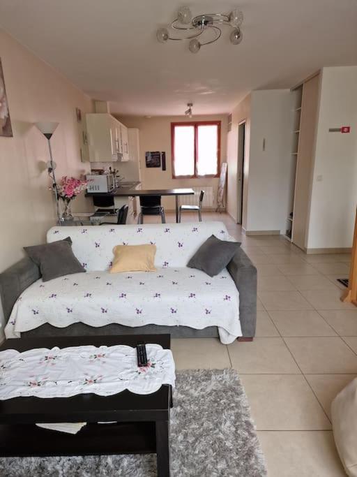 Duplex En Maison Individuelle De 70 M2avec Jardin Apartment *
