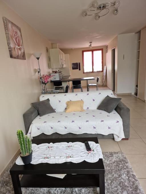 Duplex En Maison Individuelle De 70 M2avec Jardin Viry-Chatillon